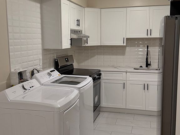 2nd image of 5303 Harding Hwy APT 1305