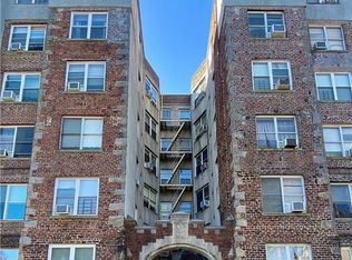 305 6th Ave APT 6C, Pelham, NY 10803