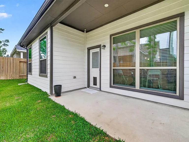 305 Rise Ln — Photo 38
