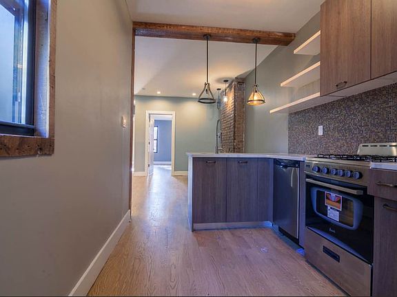 2nd image of 161 Taaffe Pl APT 1A