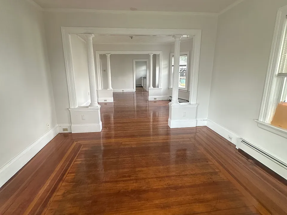 1229 Narragansett Blvd #1