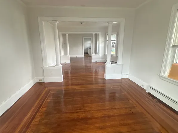 1229 Narragansett Blvd #1, Providence, RI 02905