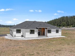 5307 E Apple Tree Ln, Chattaroy, WA 99003