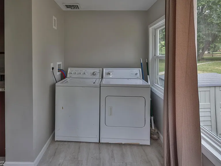 260 Nazareth Pike — Photo 32