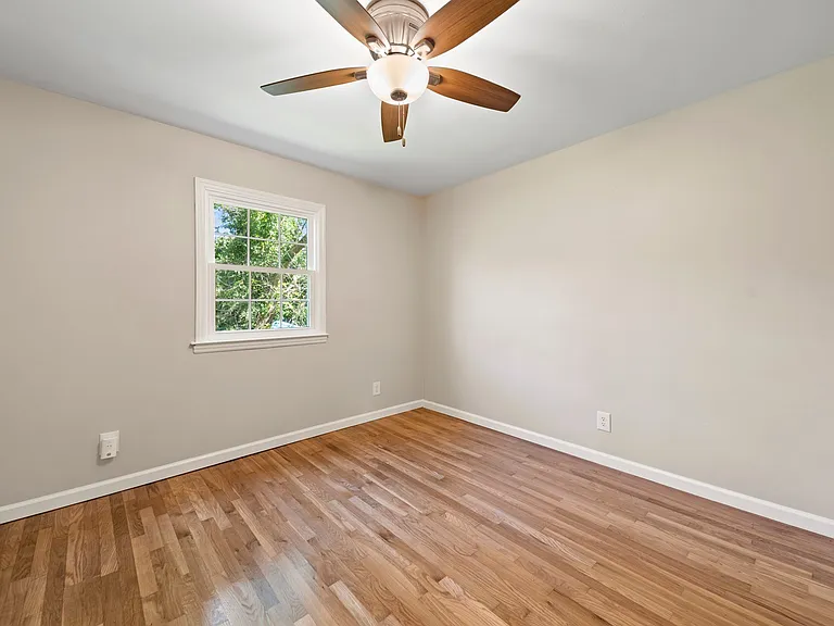 1421 Ardmore Dr #A — Photo 19