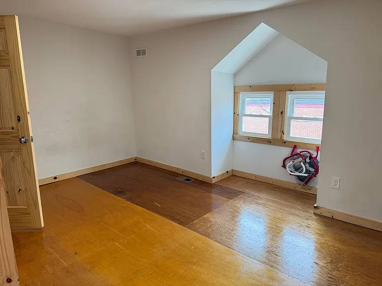 916 Houston St — Photo 25