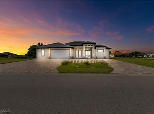 35 NE 5th Terrace Cpe, Coral, FL 33909