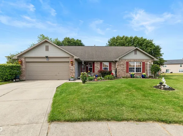 9608 Piper Lake Dr, Indianapolis, IN 46239