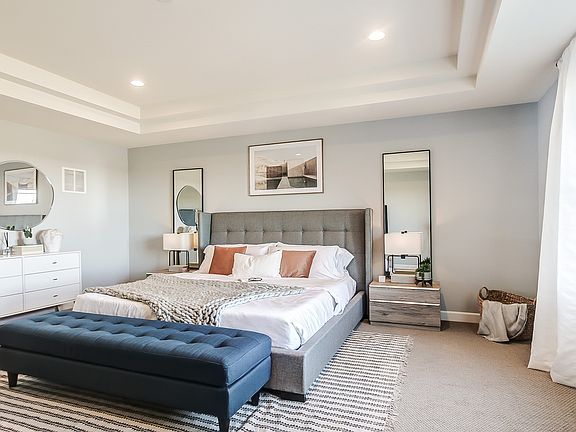 Owner s suite with natural light