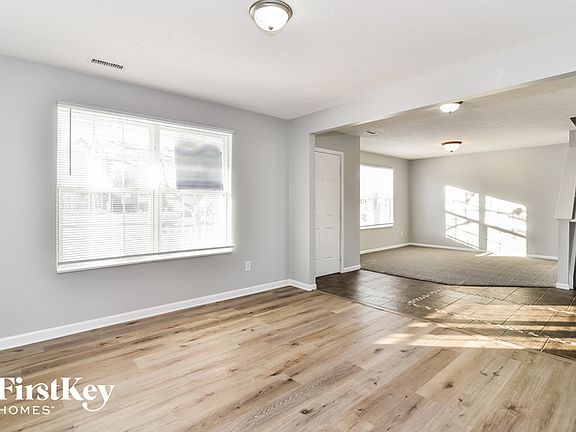 3rd image of 10918 Green Meadow Pl