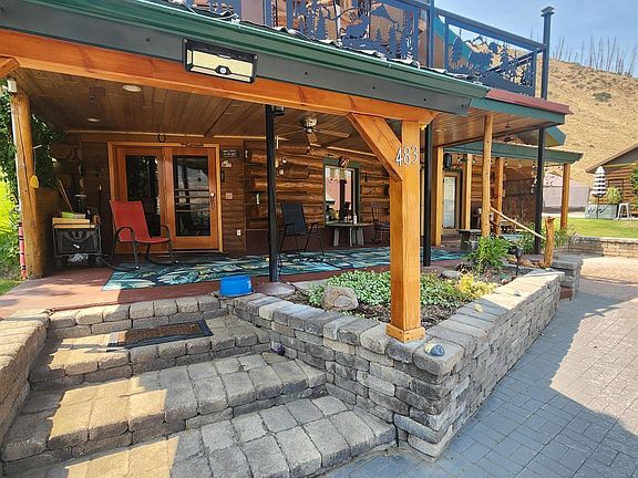 2nd image of 483 N Alpine Cir