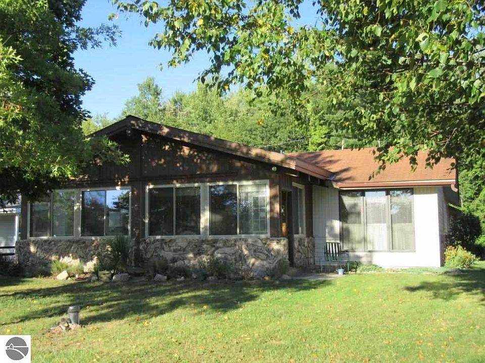 1st image of 129 Brandy Dr