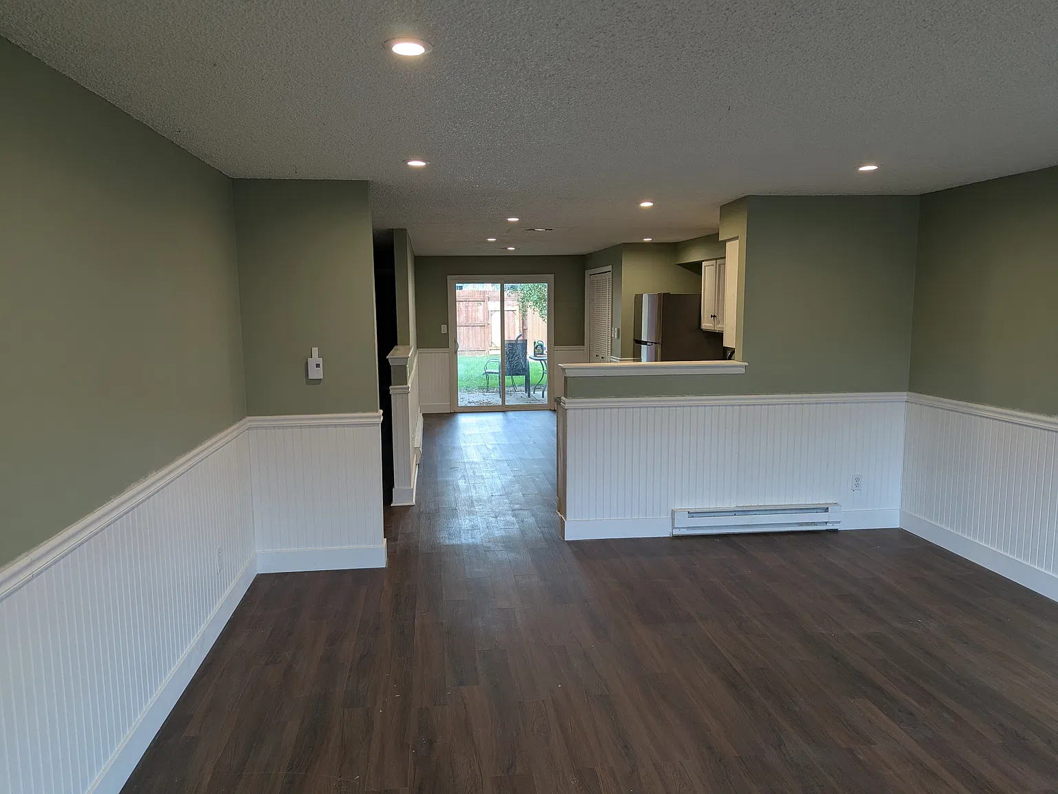 2 bed, 1000 sqft, $3,000 — Photo 4
