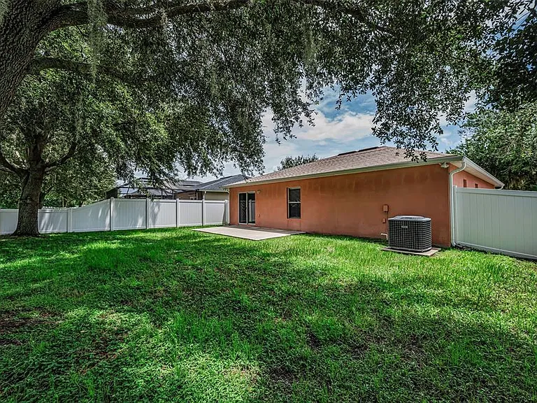 17029 Torvest Ct — Photo 33