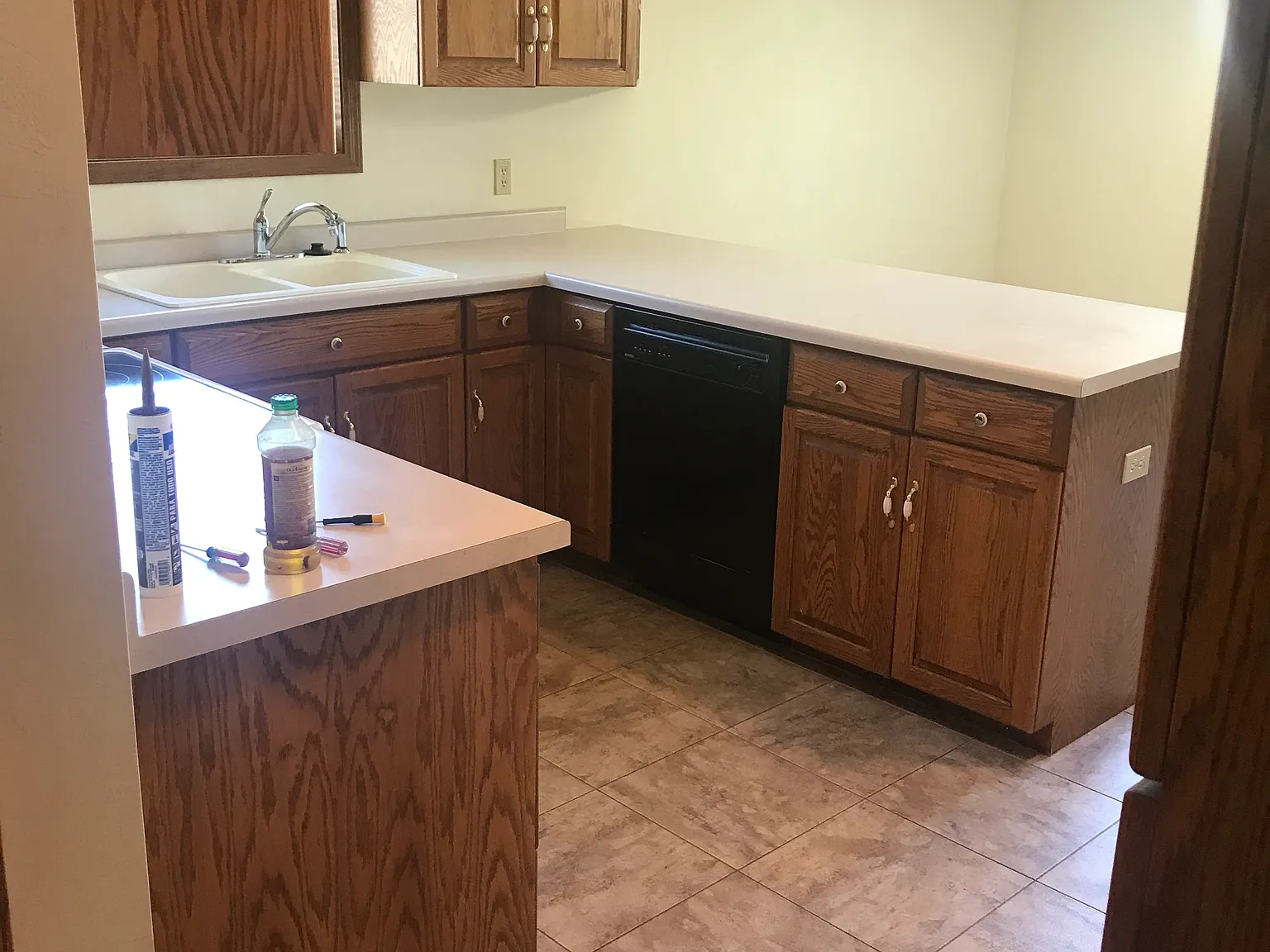 3 bed, 1.5 bath, 1600 sqft, $2,275 — Photo 4