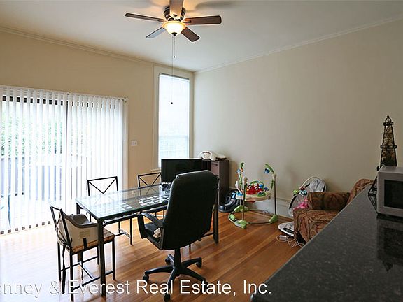 4th image of 1737B Broadway