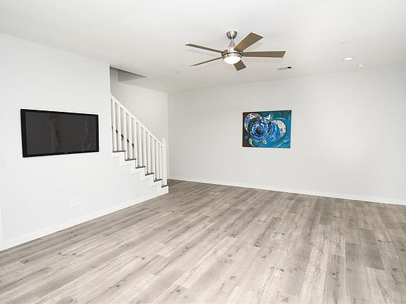 5th image of 1108 Avenue L #3