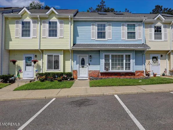 111 Joan Court, Jackson, NJ 08527