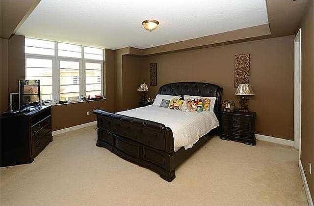 2nd image of 1812 Coral Heights Ln