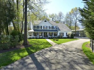 8215 Mack St, Alexandria, VA 22308