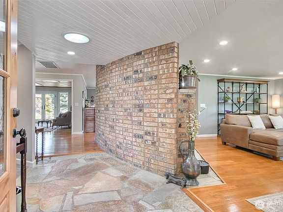 5th image of 20926 SE 416th Street