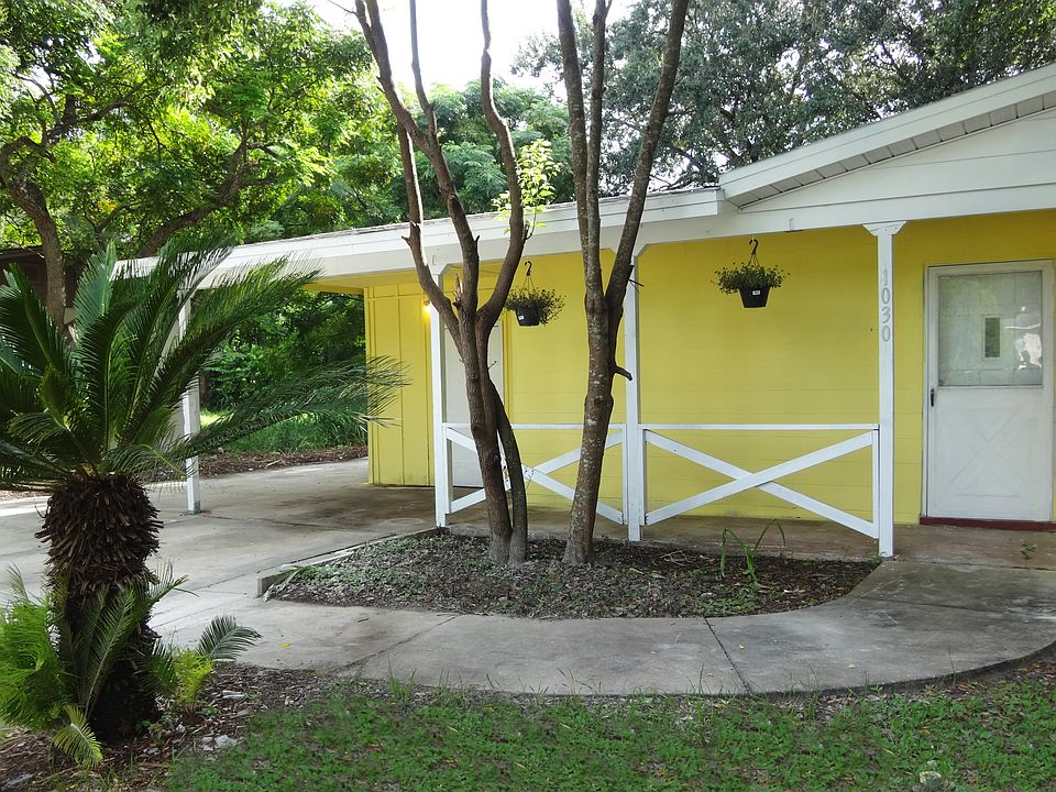 1st image of 1030 Emerald Dr