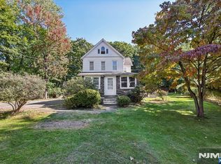 978 Franklin Turnpike, Allendale, NJ 07401