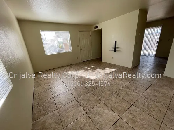3801 Queen Palm Maintenance, 3801-3807 S Queen Palm Dr, Tucson, AZ 85730