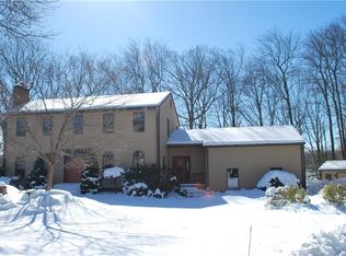 9 High Ridge Dr, Lincoln, RI 02865