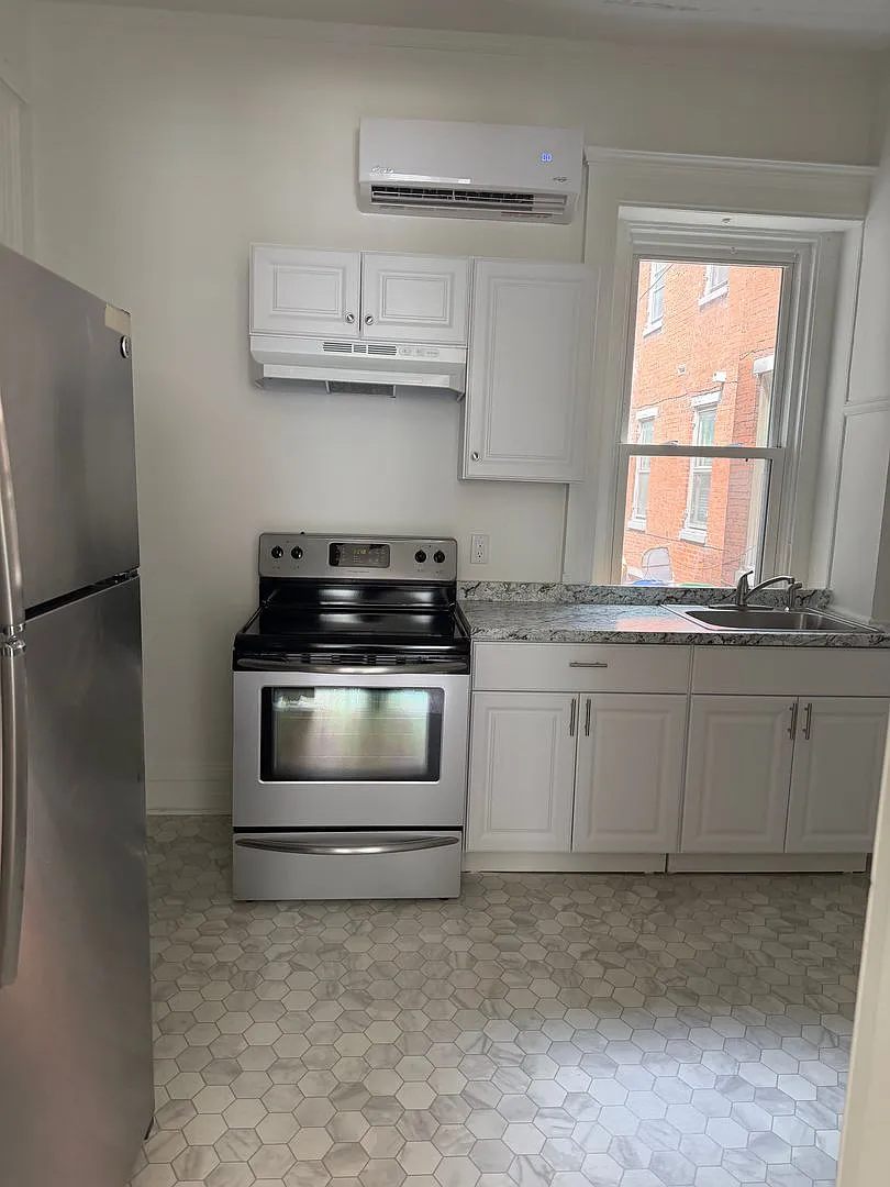 110 Beaver St — Photo 4
