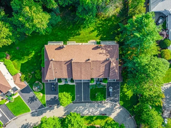 26 Dorset Cir, Caldwell Boro Twp., NJ 07006