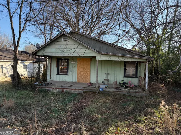 1216 Pine Grove Rd, Anniston, AL 36201