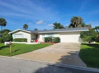 162 Beacon Ln, Jupiter Inlet Colony, FL 33469