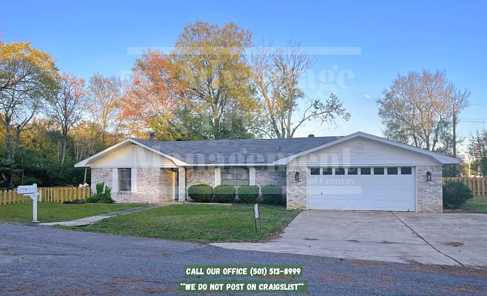 1st image of 11 Pamela Ln
