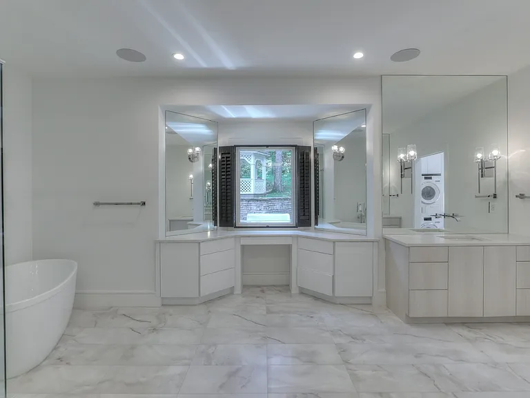 5095 Heathrow Blvd — Photo 23
