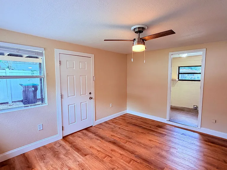 2708 Geoffrey Dr — Photo 4