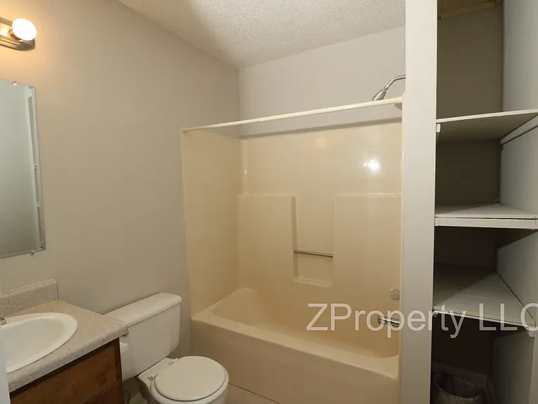 4000 Offutt Ct NW — Photo 12