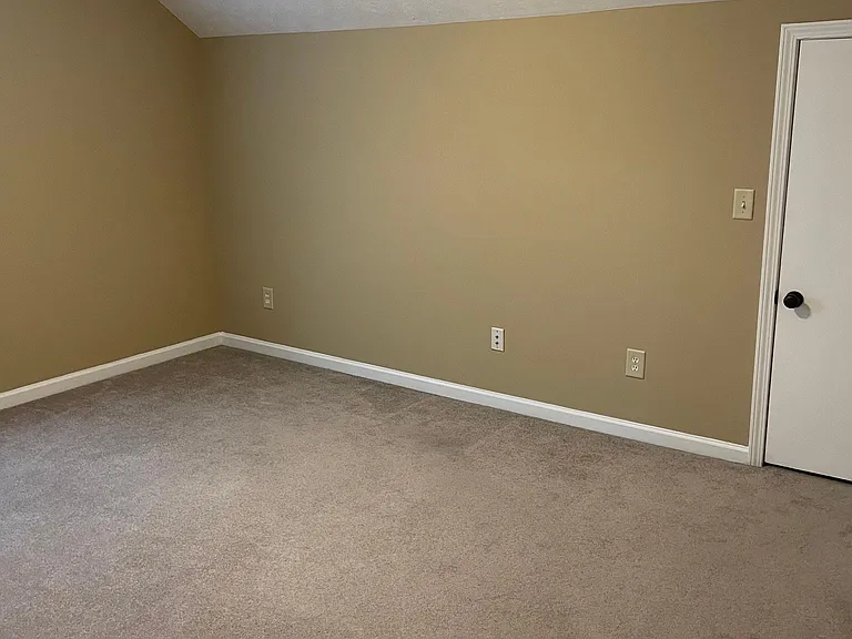 928 Nottingham Dr — Photo 11