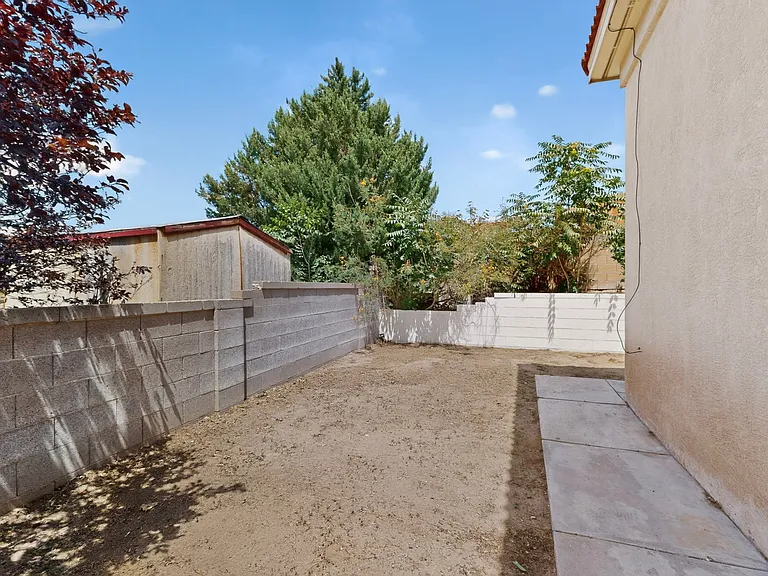 8908 Henriette Wyeth Dr NE — Photo 38