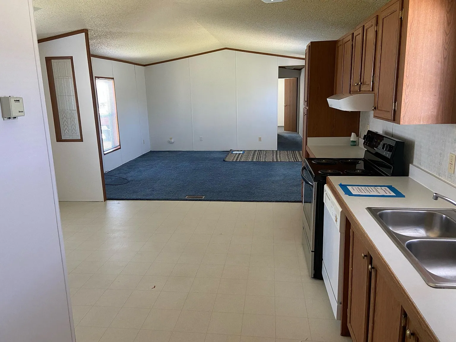 181 W Magnolia Dr — Photo 3