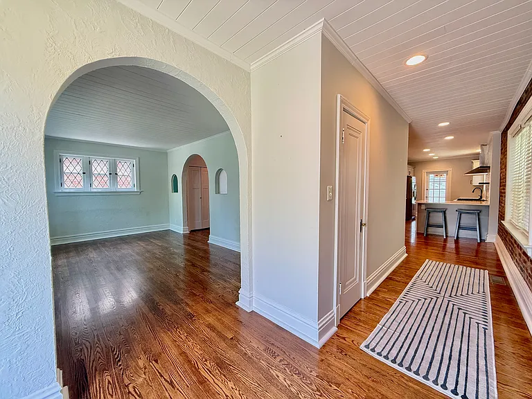 5648 Goethe Ave — Photo 7