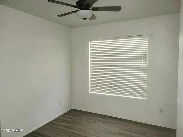 869 E Sheffield Ave — Photo 9