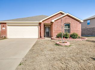 527 Prince St, Cedar Hill, TX 75104