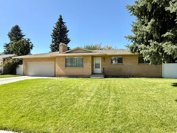 325 Ruth Ave, Idaho Falls, ID 83401
