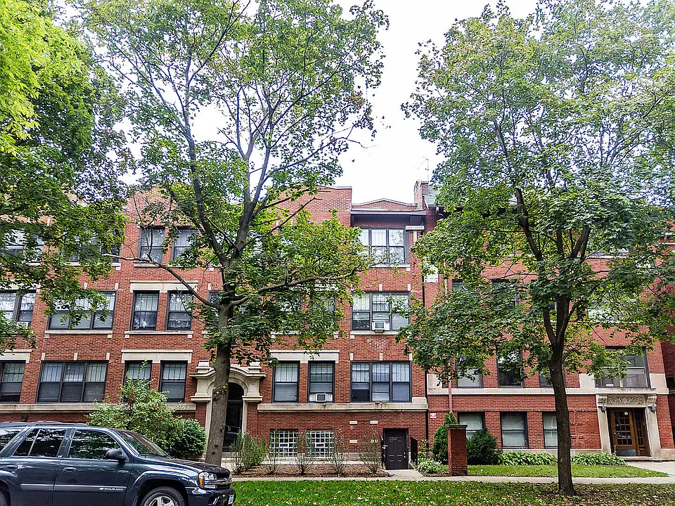 5211 S Greenwood Ave #3