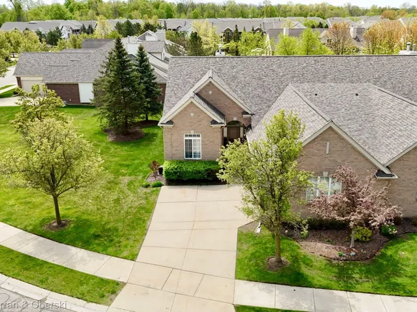 49431 N Glacier, Northville, MI 48168