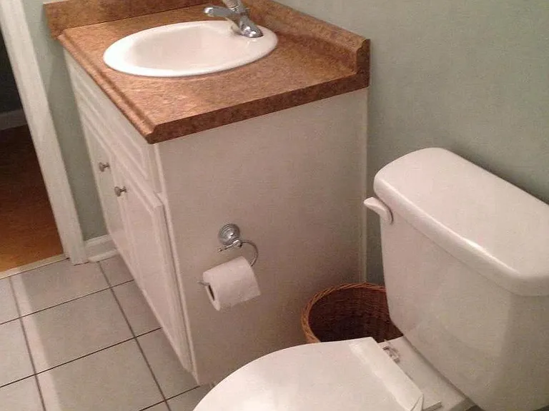 Master Suite Bathroom 2