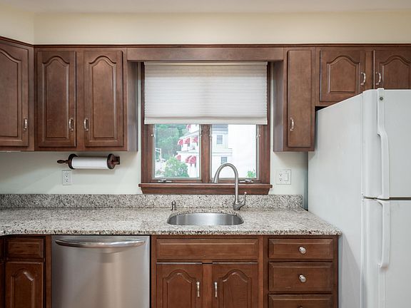 This kitchen is fully applianced with granite counters.