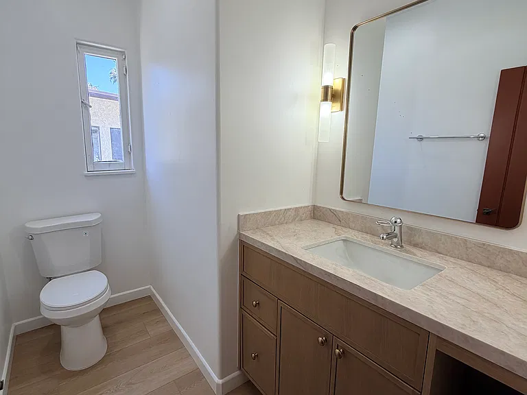 4215 E Livingston Dr #2 — Photo 13