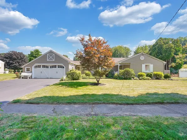 39 Barn Rd, Agawam, MA 01001